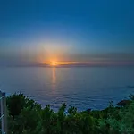 Nettuno Panoramic Pool With Patio Above The Sea Villa *