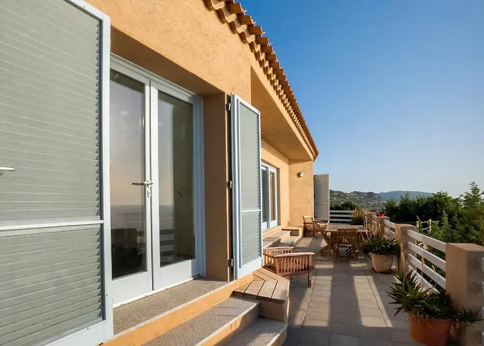 Nettuno Panoramic Pool With Patio Above The Sea Villa *